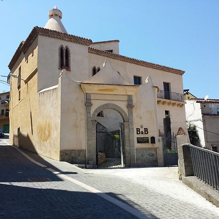 Bed and Breakfast Palazzo Madeo - Residenza D'Epoca Crosia Exterior foto