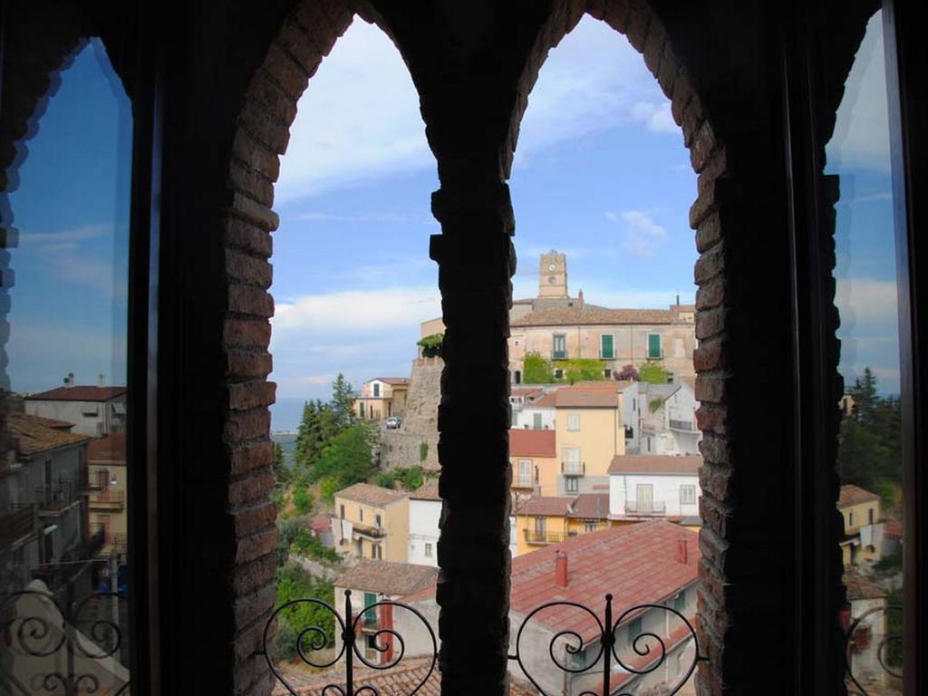 Bed and Breakfast Palazzo Madeo - Residenza D'Epoca Crosia Exterior foto