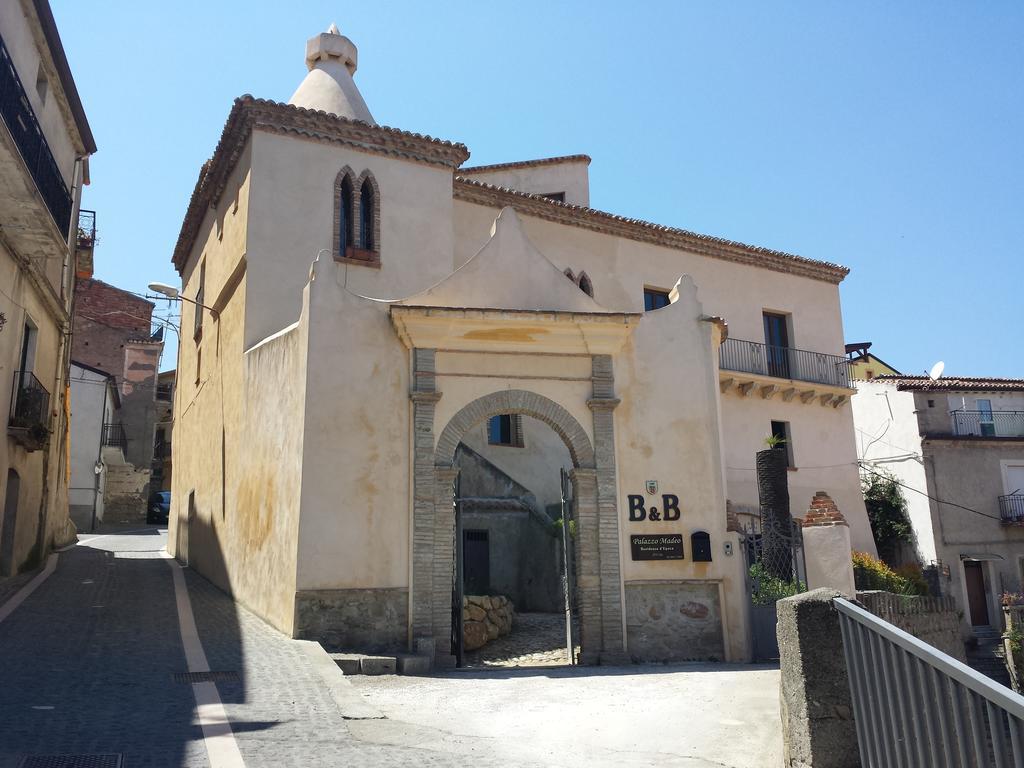 Bed and Breakfast Palazzo Madeo - Residenza D'Epoca Crosia Exterior foto