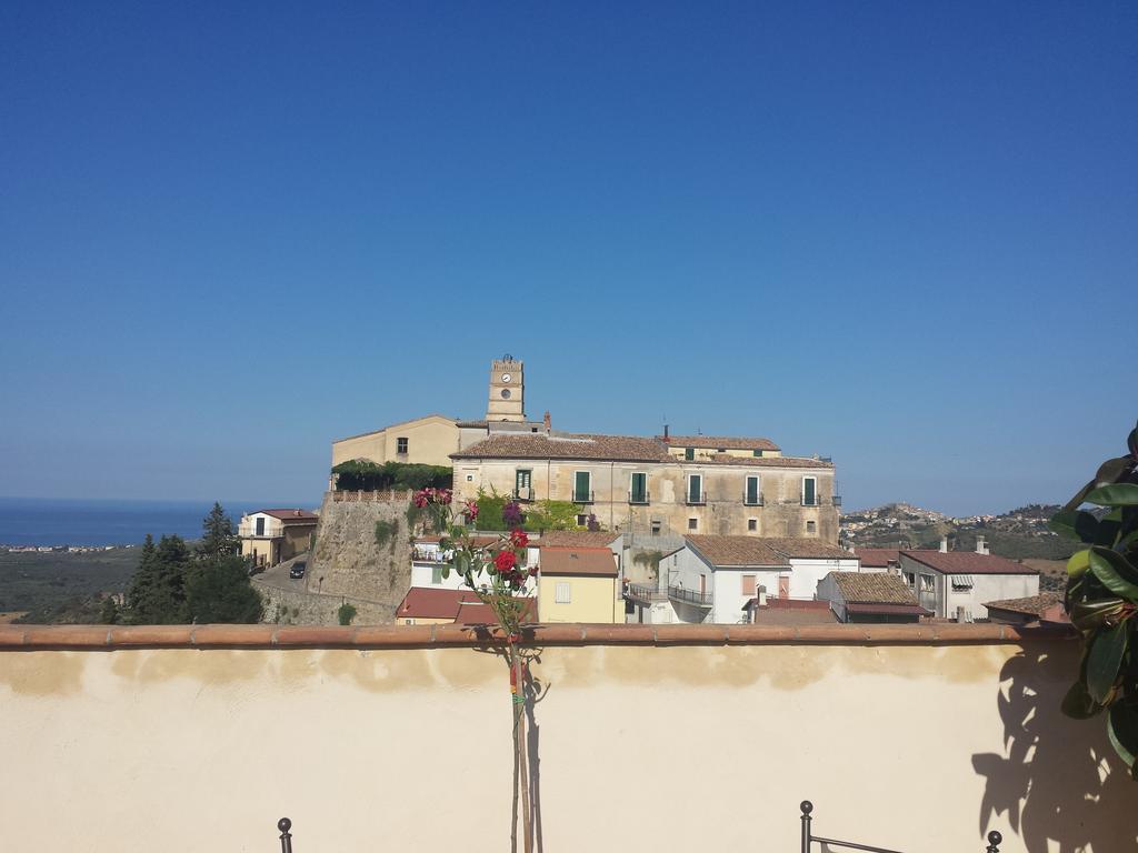 Bed and Breakfast Palazzo Madeo - Residenza D'Epoca Crosia Exterior foto
