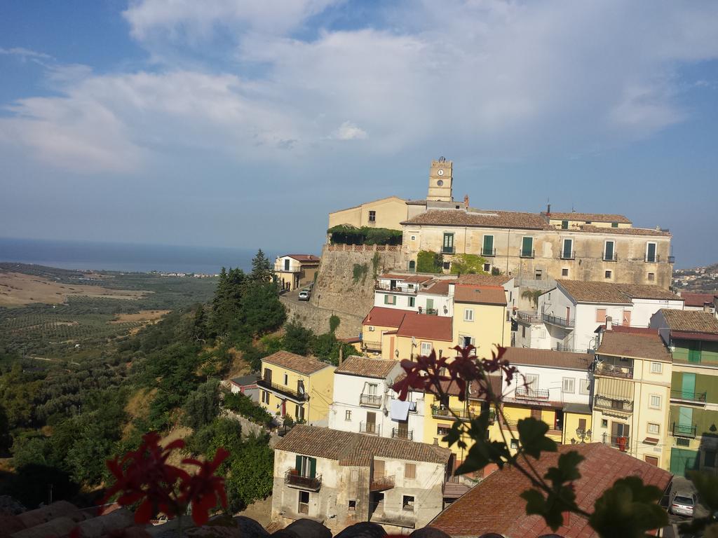 Bed and Breakfast Palazzo Madeo - Residenza D'Epoca Crosia Exterior foto
