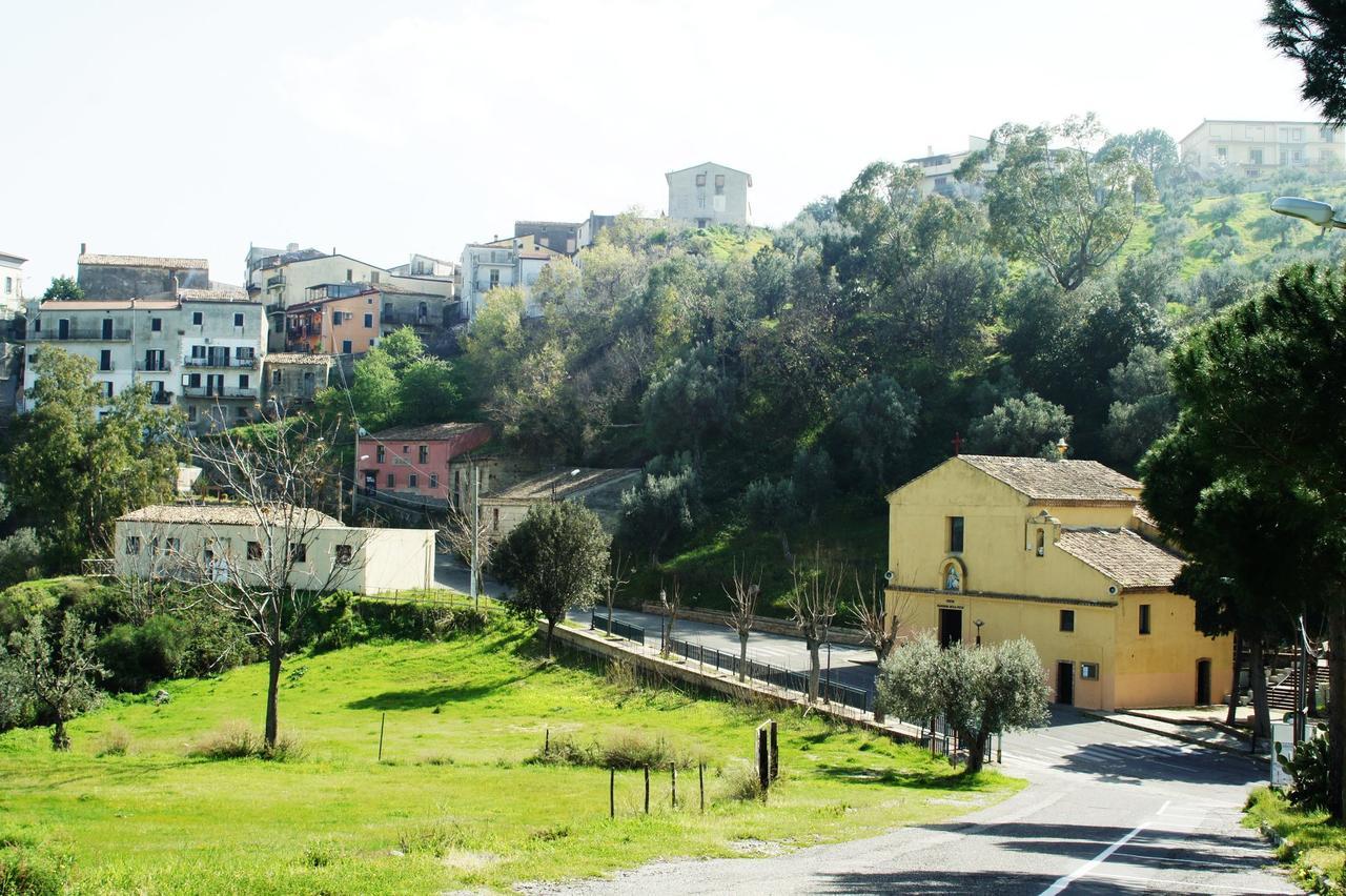 Bed and Breakfast Palazzo Madeo - Residenza D'Epoca Crosia Exterior foto